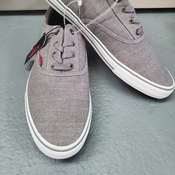 levis shoes grey